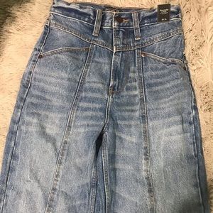 ultra high rise relaxed mom jeans